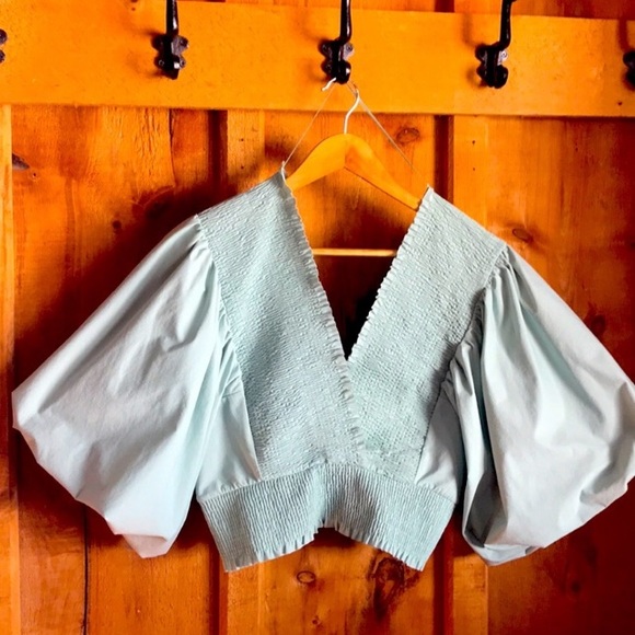 Zara Tops - Zara Puff Sleeve Top